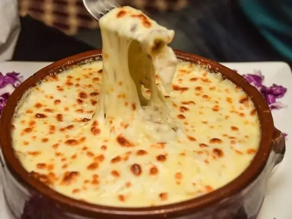 طاجن مكرونة سي فود فخار لفرد